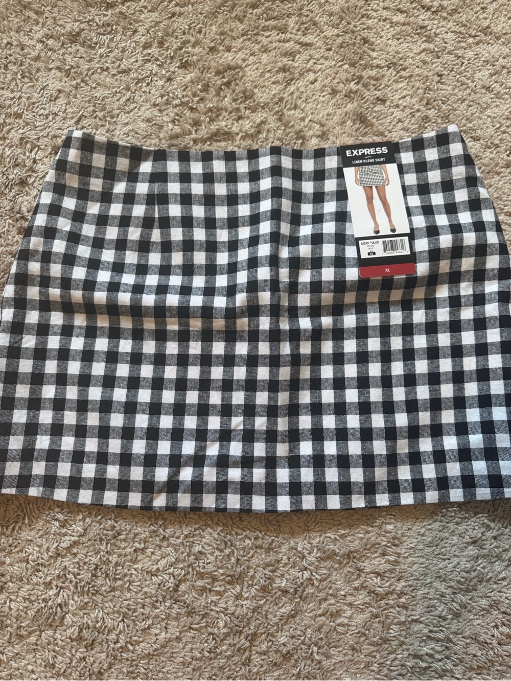 Express Black and White Gingham Button-Front Skirt - Picture 7 of 11